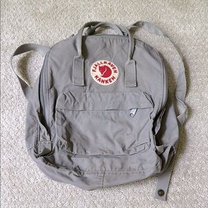 Fjallraven Classic Kanken Backpack in Light Gray